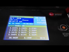 Η μπαταρία 12S LTO είναι σε φόρτιση σε 20A στο φορτιστή ισορροπίας C4012B